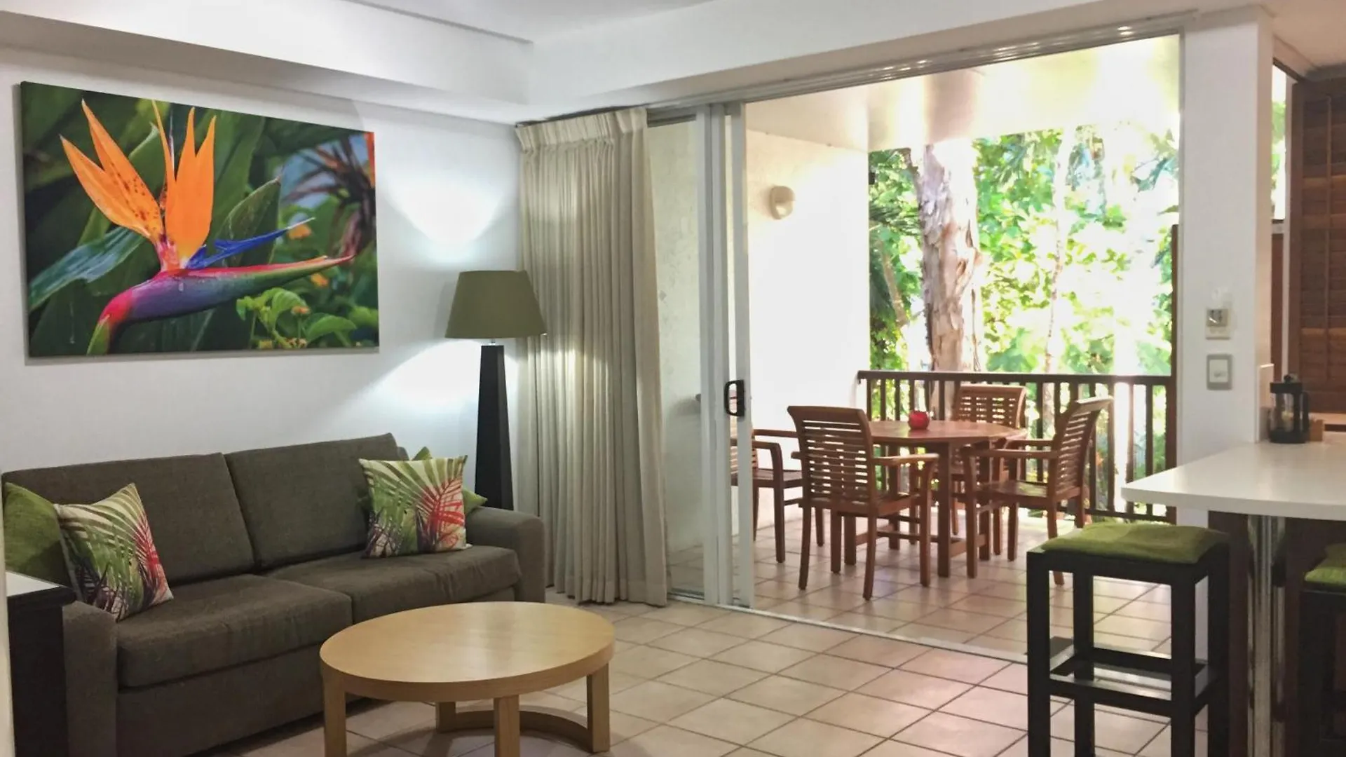 Resort The Reef Retreat Palm Cove Hotel