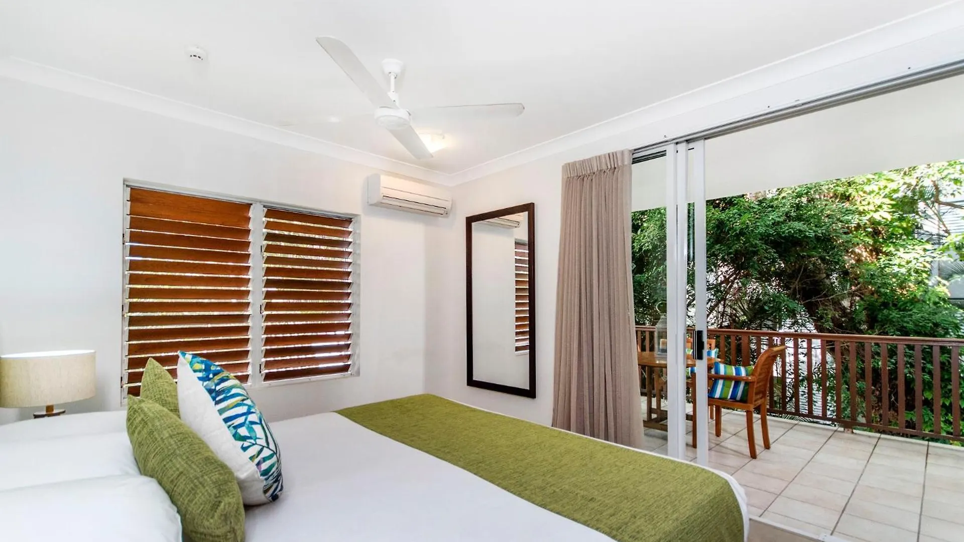 The Reef Retreat Palm Cove Hotel Australia