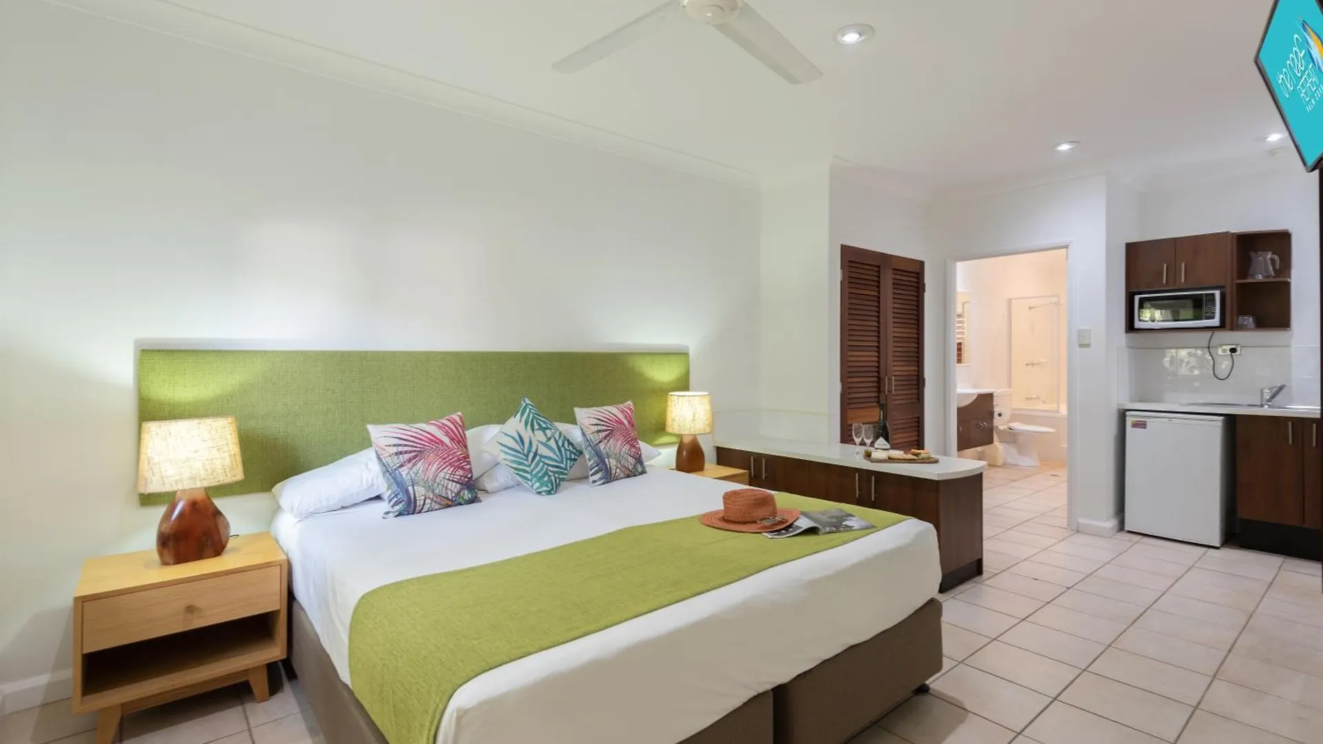 The Reef Retreat Palm Cove Hotel 4*,
