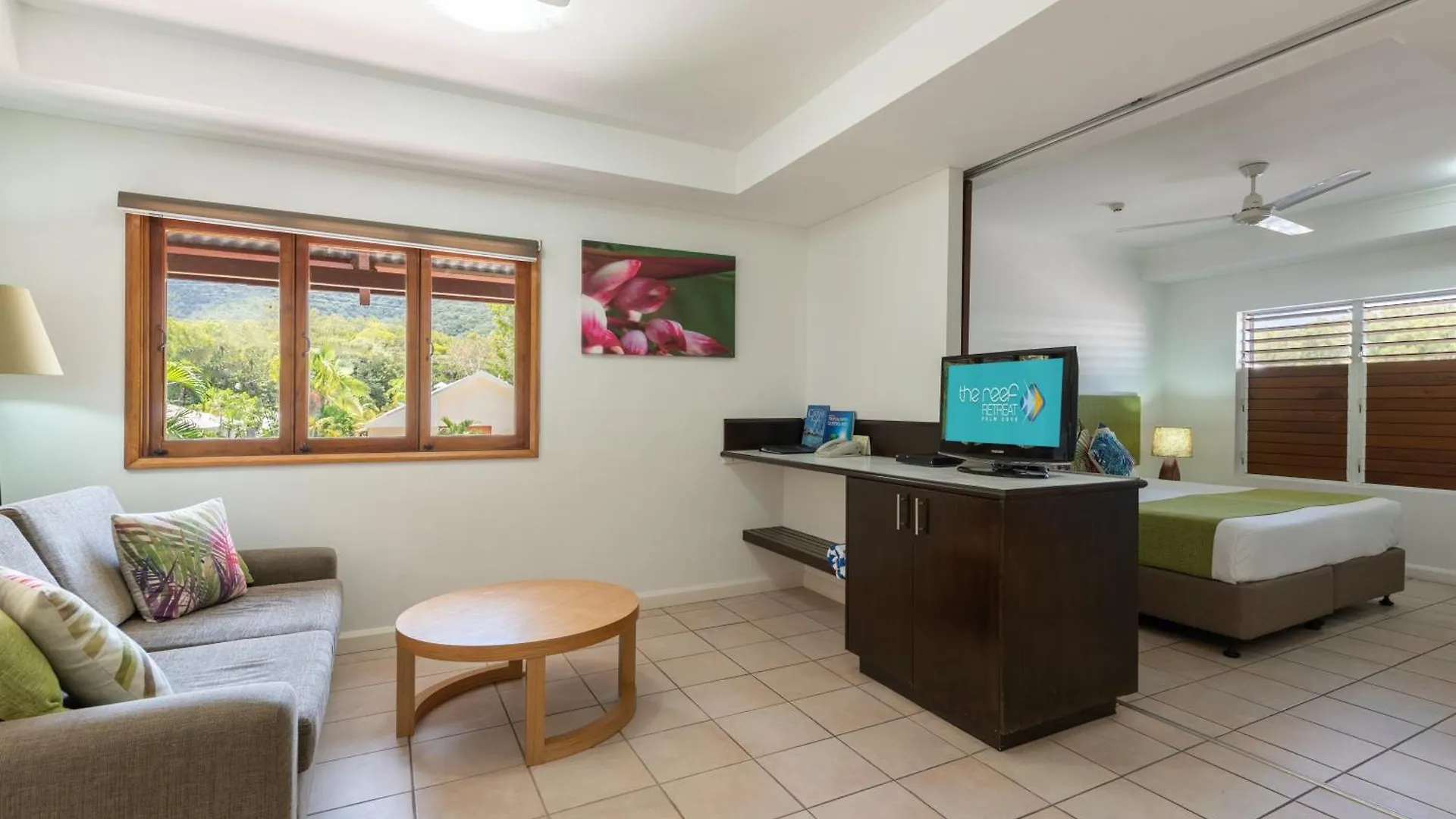The Reef Retreat Palm Cove Hotel Australia
